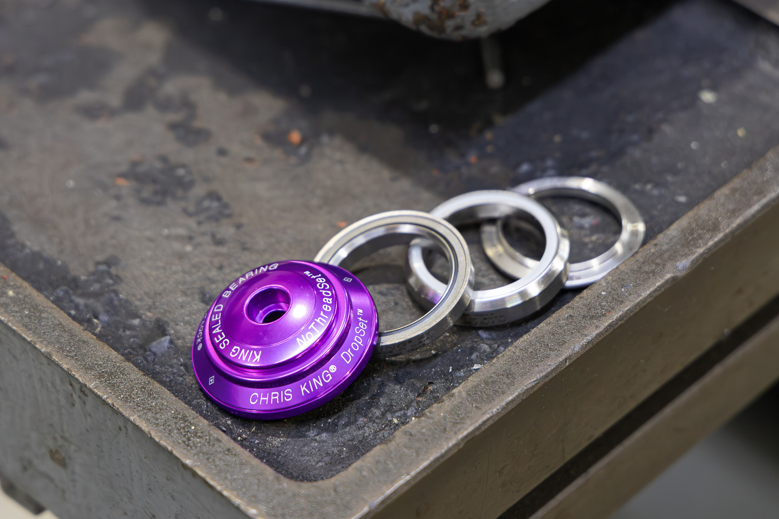 Chris King Releases DropSet 6, the Latest GripLock Headset in